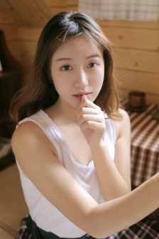 年轻的女教师电影